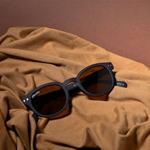 Load image into Gallery viewer, Ziv - Brown Rubber / Smoke
