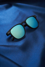 Load image into Gallery viewer, Foxy - Black / Blue Mirror