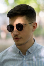 Load image into Gallery viewer, Yoyo (M) - Black / Smoke