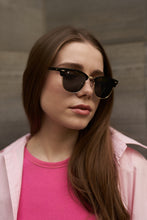 Load image into Gallery viewer, Pukka (M) - Black / Smoke