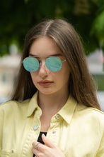 Load image into Gallery viewer, Corbin - Silver / Blue