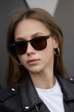 Load image into Gallery viewer, Foxy - Tortoise / Brown