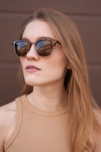 Load image into Gallery viewer, Pukka (M) - Tortoise / Brown