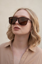 Load image into Gallery viewer, Clay - Transparent Brown / Brown