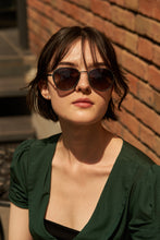 Load image into Gallery viewer, Sunray - Black / Fade Brown