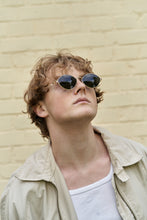 Load image into Gallery viewer, Aura - Gold / Smoke