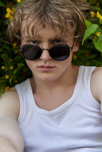 Load image into Gallery viewer, Sunray - Black / Smoke