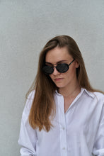 Load image into Gallery viewer, Dexter - Black / Smoke