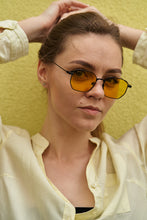 Load image into Gallery viewer, Terra - Black / Yellow