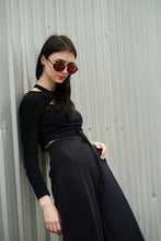 Load image into Gallery viewer, Dexter - Black / Red