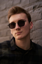 Load image into Gallery viewer, Terra - Black / Smoke