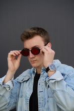 Load image into Gallery viewer, Dexter - Black / Red