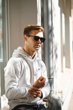 Load image into Gallery viewer, Ace - Black / Smoke