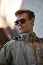 Load image into Gallery viewer, Ace - Tortoise / Light Smoke