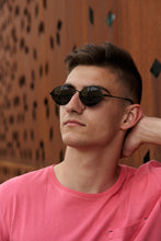 Load image into Gallery viewer, Aura - Black / Smoke