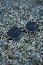 Load image into Gallery viewer, Aura - Gold / Smoke