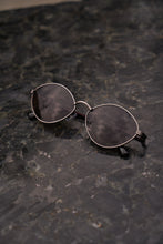 Load image into Gallery viewer, Aura - Matt / Light Brown