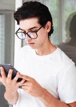 Load image into Gallery viewer, Beanie - Marble Grey / Blue Light