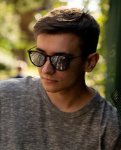 Load image into Gallery viewer, Blended - Black / Silver