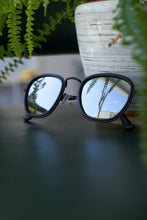 Load image into Gallery viewer, Blown - Black / Silver Mirror