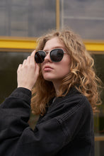 Load image into Gallery viewer, Blown - Silver / Black Smoke