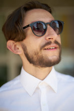 Load image into Gallery viewer, Capri - Black / Smoke