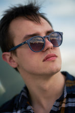 Load image into Gallery viewer, Capri - Matt Navy / Smoke