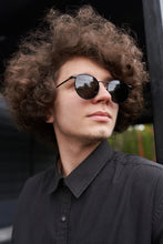 Load image into Gallery viewer, Carla - Black / Smoke