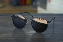 Load image into Gallery viewer, Carla - Black / Smoke