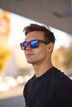 Load image into Gallery viewer, Cody - Black / Blue