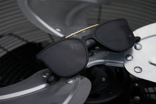 Load image into Gallery viewer, Colossal - Black / Smoke