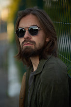 Load image into Gallery viewer, Cossie - Silver / Light Smoke