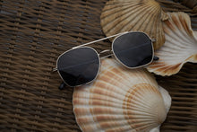 Load image into Gallery viewer, Cossie - Silver / Light Smoke