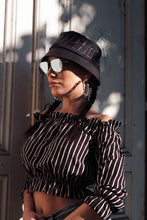 Load image into Gallery viewer, Daisy - Black / Silver Mirror