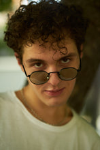 Load image into Gallery viewer, DOCOMO - Black / Light Smoke