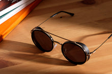 Load image into Gallery viewer, Duffle - Gold / Brown