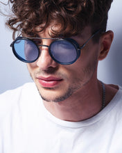 Load image into Gallery viewer, Duffle - Matt Gun / Blue