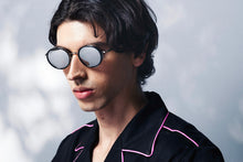 Load image into Gallery viewer, Duke - Black and Silver / Silver Mirror