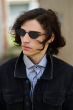 Load image into Gallery viewer, Hipster - Black / Smoke