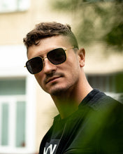 Load image into Gallery viewer, Magnificent - Gold Black / Smoke