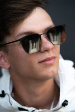 Load image into Gallery viewer, JOVEN - Black / Smoke