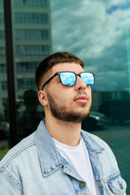 Load image into Gallery viewer, Leo - Black / Blue Mirror