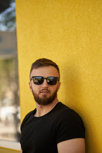 Load image into Gallery viewer, Leo - Black / Light Smoke