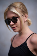 Load image into Gallery viewer, Nebulous - Black / Smoke