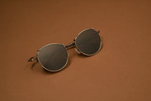 Load image into Gallery viewer, Nova - Matt Gun / Black Smoke