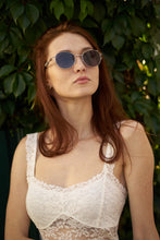 Load image into Gallery viewer, Nova - Silver / Blue Smoke