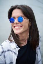 Load image into Gallery viewer, Oval - Gold / Blue