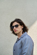 Load image into Gallery viewer, Retro - Black / Smoke