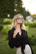 Load image into Gallery viewer, Retro - Black / Smoke