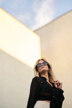 Load image into Gallery viewer, Retro - Black / Smoke